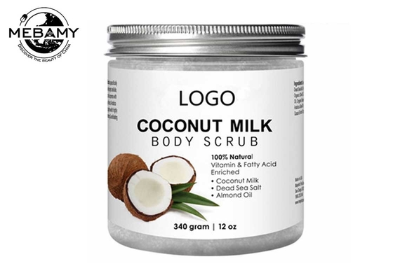 Les produits naturels s'exfoliant le corps de soins de la peau frottent le haut lait de noix de coco efficace de sucre roux