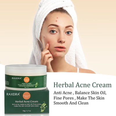 La cicatrice de nettoyage de fines herbes organique naturelle d'acné de soins de la peau de crème de visage enlèvent le traitement