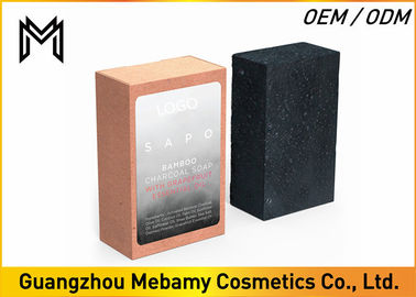 Le charbon de bois fait main organique doux de bambou noir de barre de savon nettoie sans séchage